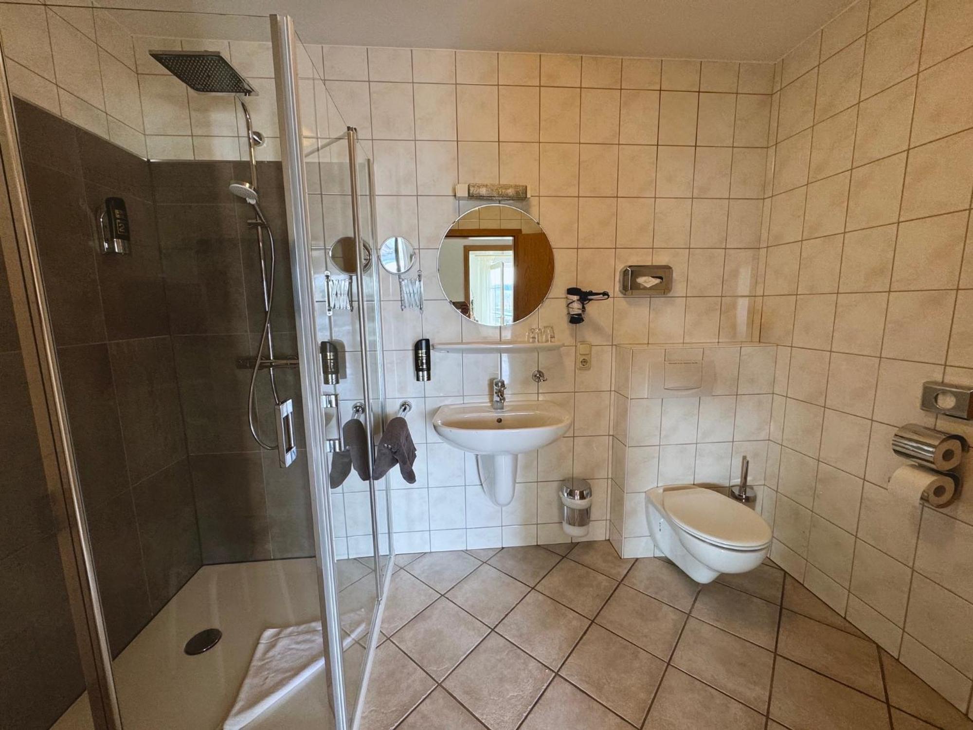 Schnuetgenhof Appartements Attendorn Exterior foto